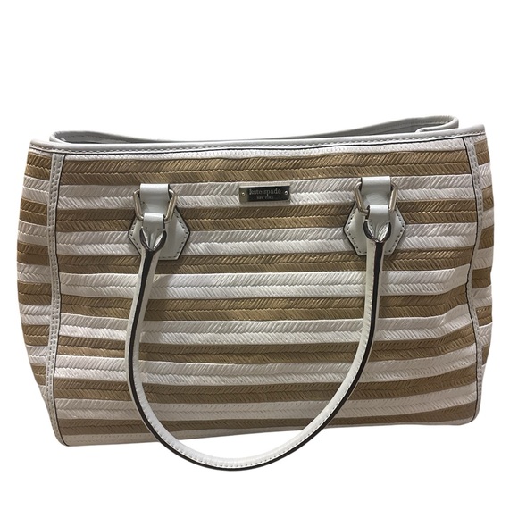 kate spade Handbags - Kate Spade straw Wensley